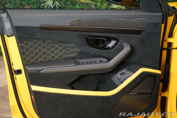 Lamborghini Urus PERFORMANTE*CARBON*ADAS*B 2025