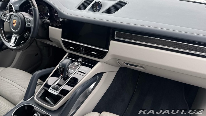 Porsche Cayenne Turbo 2019