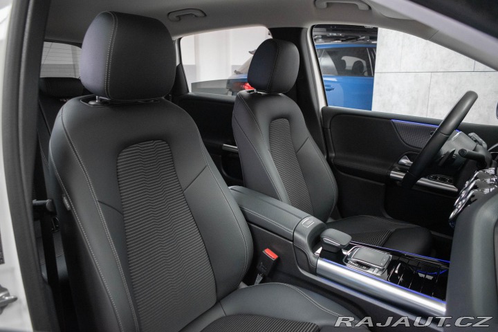 Mercedes-Benz B B 180 REZERVACE 2020