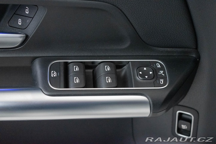 Mercedes-Benz B B 180 REZERVACE 2020