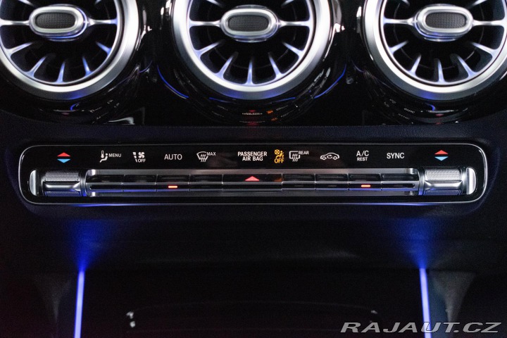 Mercedes-Benz B B 180 REZERVACE 2020