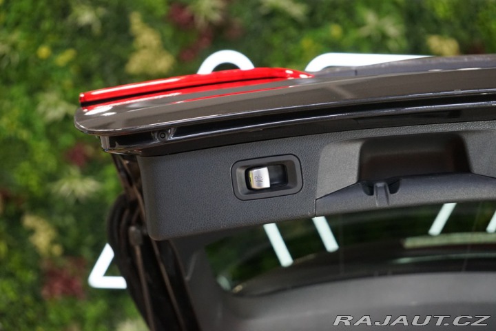 Mercedes-Benz E 53*AMG*4M+*HUD*VZDUCH*TAŽ 2021