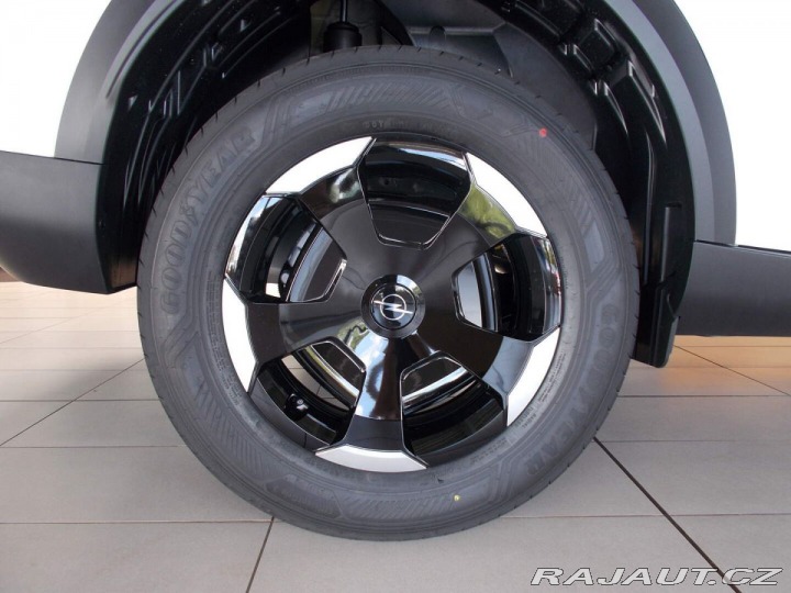 Opel Frontera Edition Hybrid 1.2 TURBO 2026