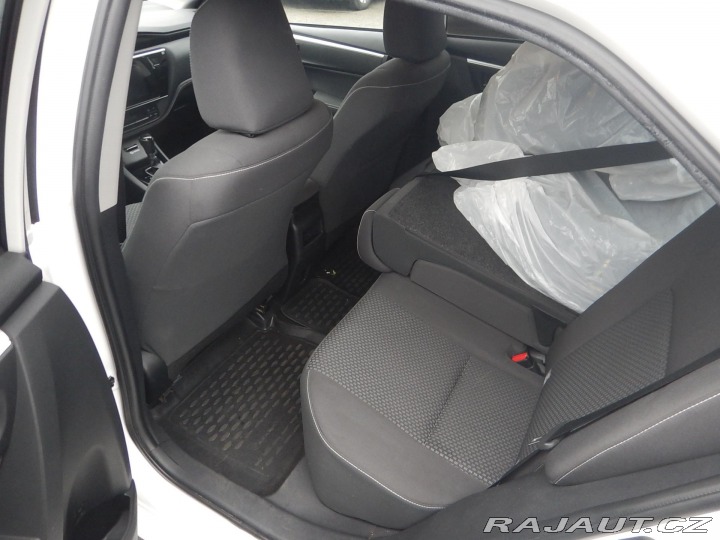 Toyota Corolla 1.6 VVTi, AUTOMAT,ČR,SERV 2017