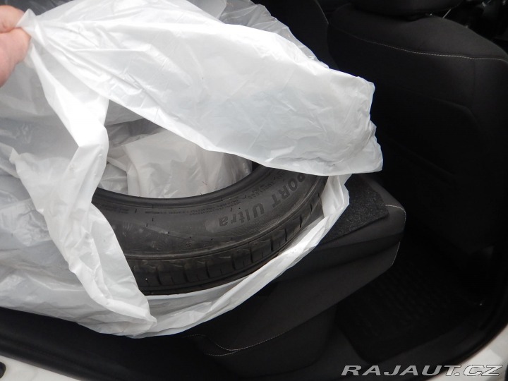 Toyota Corolla 1.6 VVTi, AUTOMAT,ČR,SERV 2017