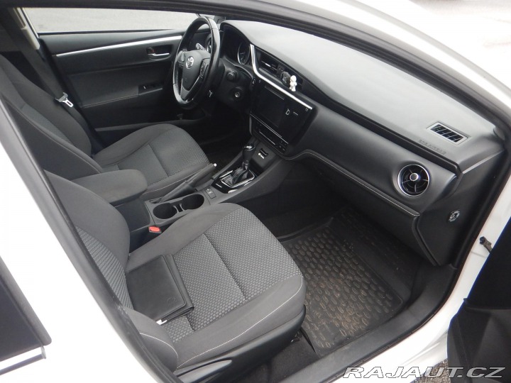 Toyota Corolla 1.6 VVTi, AUTOMAT,ČR,SERV 2017