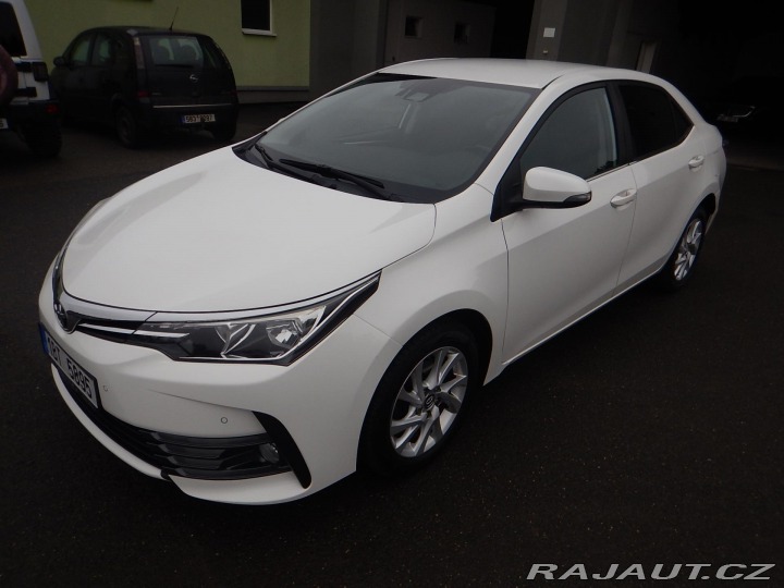 Toyota Corolla 1.6 VVTi, AUTOMAT,ČR,SERV 2017
