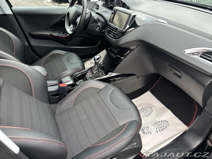 Peugeot 2008 GT-line 1.2T 81kw 2019