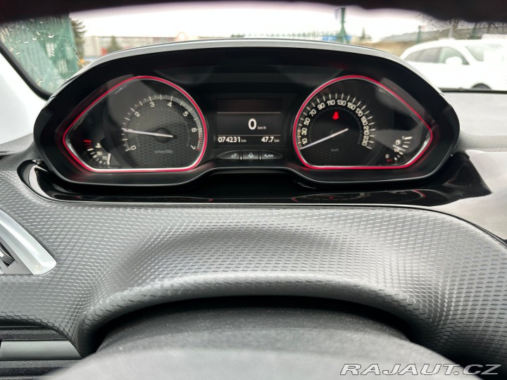 Peugeot 2008 GT-line 1.2T 81kw 2019