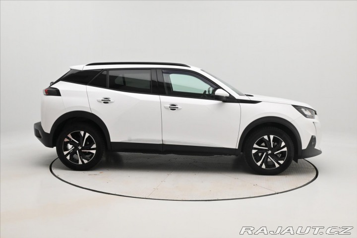 Peugeot 2008 1,5 HDI 81kW LED TAŽNÉ Zá 2021