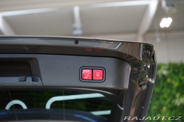 Mercedes-Benz GLE 400*4M*VZDUCH*TAŽNÉ*360*L 2017