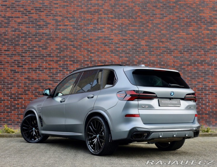 BMW X5 50e xDrive M SPORT | Ind 2024