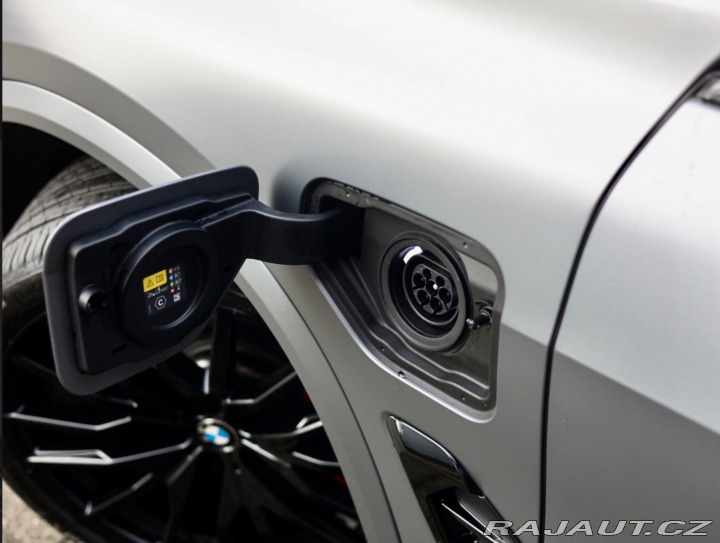 BMW X5 50e xDrive M SPORT | Ind 2024