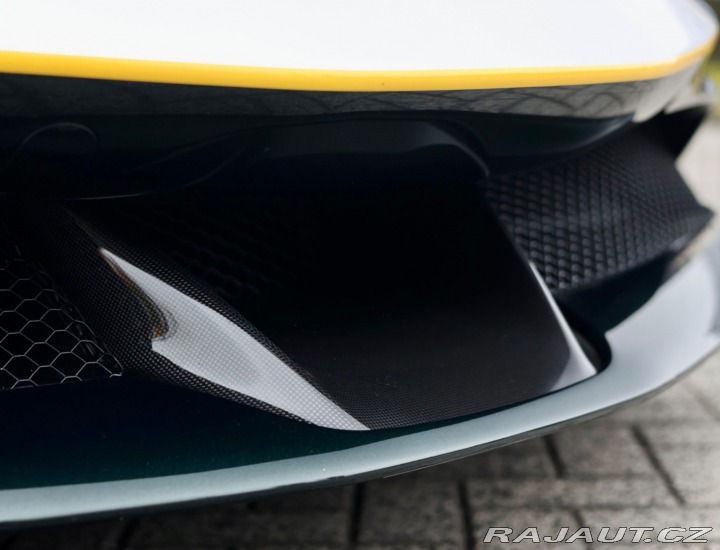 Ferrari SF90 Stradale 4.0 V8 1001PS 4 2021