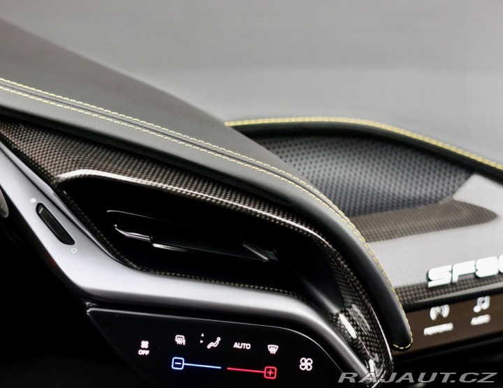 Ferrari SF90 Stradale 4.0 V8 1001PS 4 2021