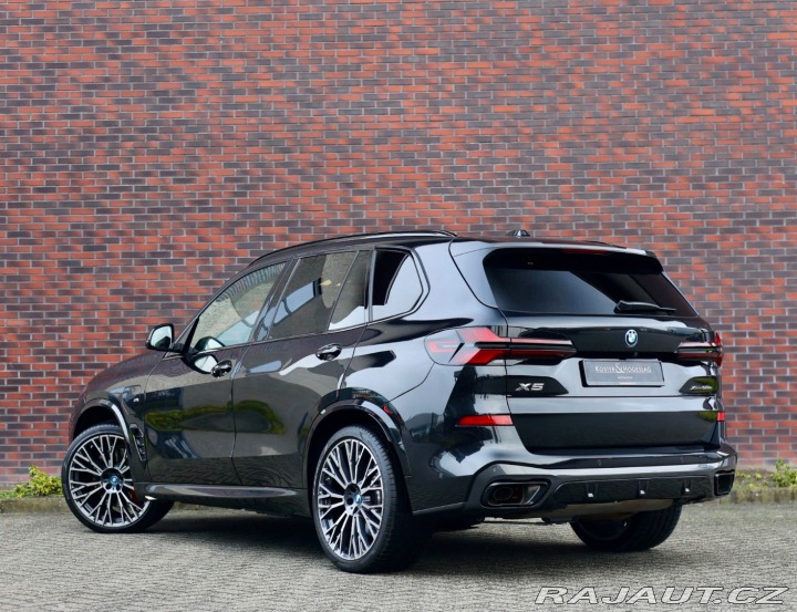 BMW X5 50e xDrive M SPORT | Ind 2025