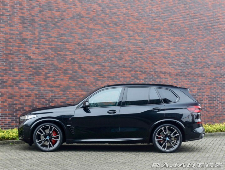 BMW X5 50e xDrive M SPORT | IND 2024