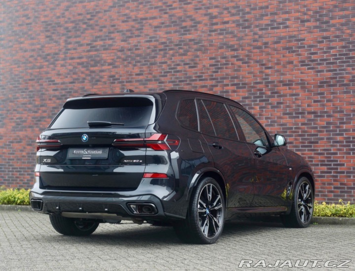 BMW X5 50e xDrive M SPORT | IND 2024