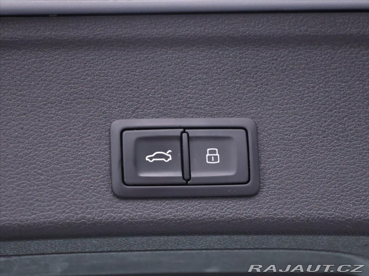 Audi A4 2,0 TDI 140kW Quattro CZ 2017