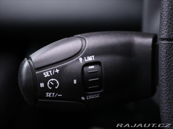 Peugeot 3008 1,6 THP 115kW Premium Pan 2010