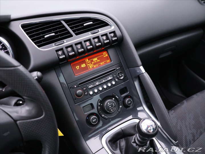 Peugeot 3008 1,6 THP 115kW Premium Pan 2010