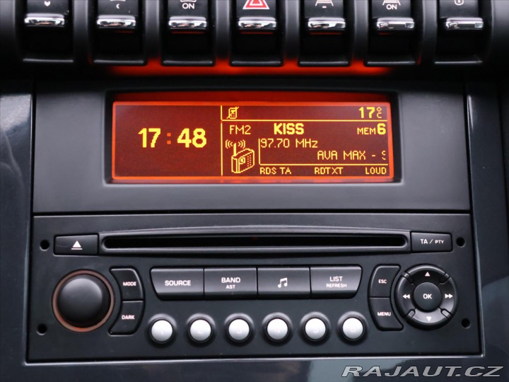 Peugeot 3008 1,6 THP 115kW Premium Pan 2010