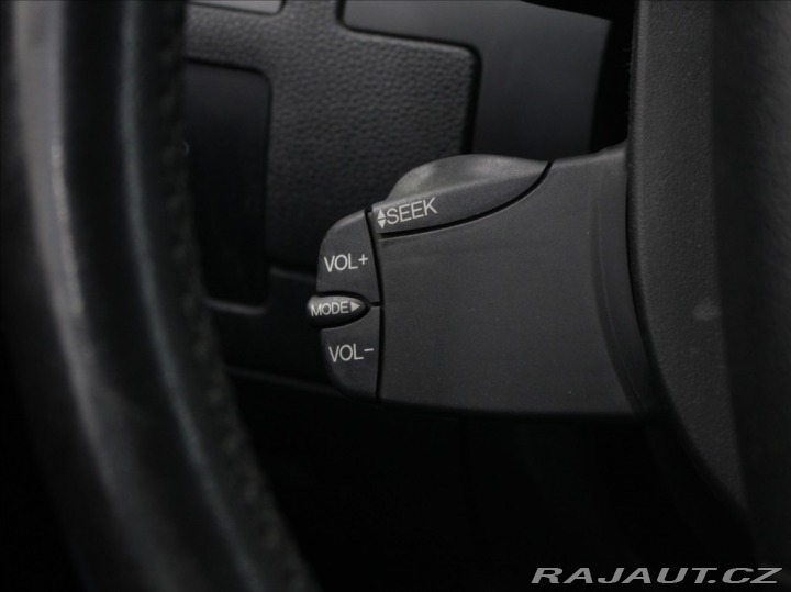 Ford Mondeo 2,0 i 107kW MT Ghia Nové 2005