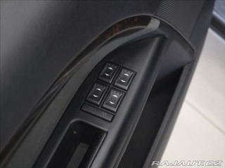 Ford Mondeo 2,0 i 107kW MT Ghia Nové 2005