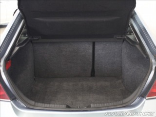 Ford Mondeo 2,0 i 107kW MT Ghia Nové 2005