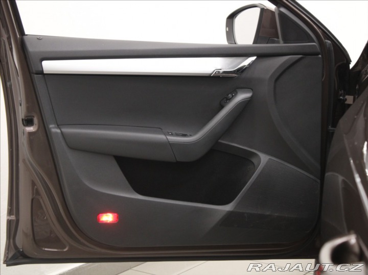 Škoda Octavia 2,0 TDi 110kW MT Elegance 2014