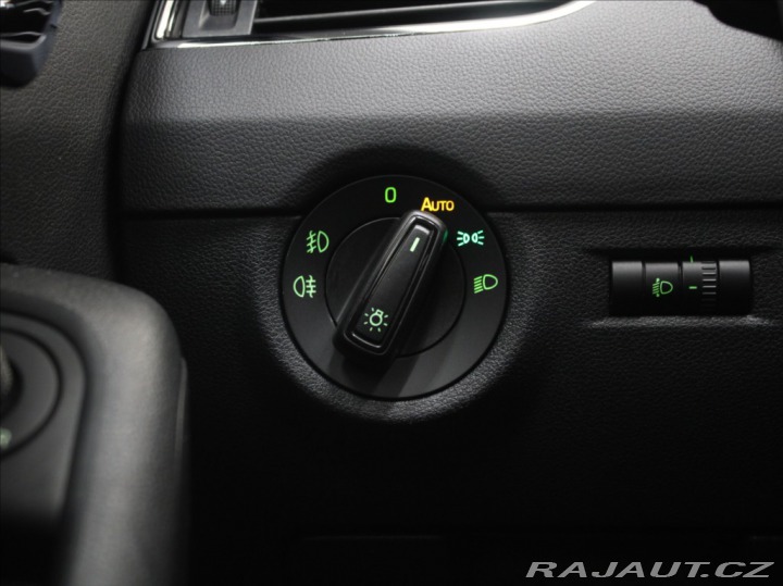 Škoda Octavia 2,0 TDi 110kW MT Elegance 2014