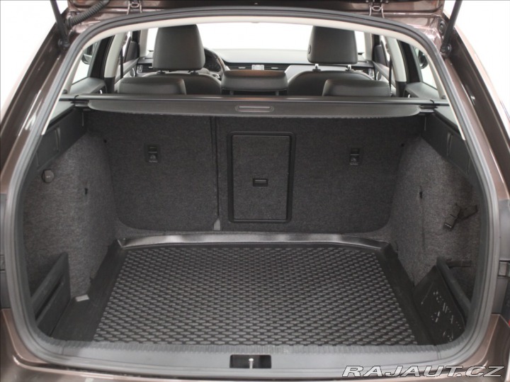 Škoda Octavia 2,0 TDi 110kW MT Elegance 2014