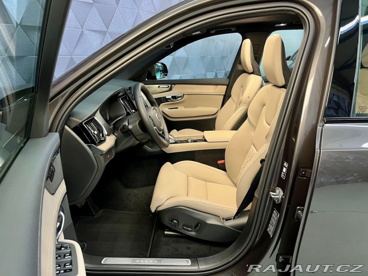 Volvo XC90 B5 AWD PLUS DARK, HEAD-UP 2026