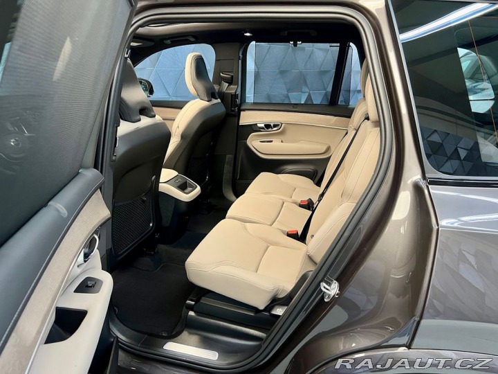 Volvo XC90 B5 AWD PLUS DARK, VZDUCH, 2026