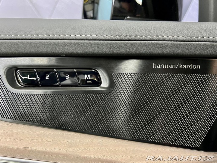 Volvo XC90 B5 AWD PLUS DARK, HEAD-UP 2026