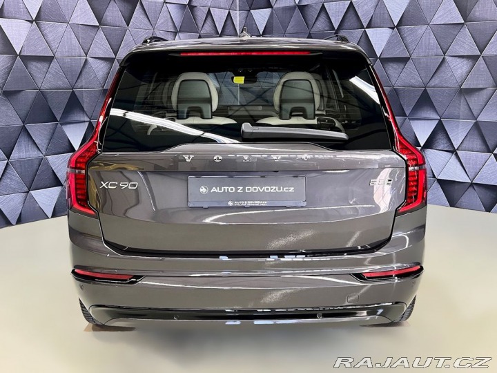 Volvo XC90 B5 AWD PLUS DARK, PANORAM 2026