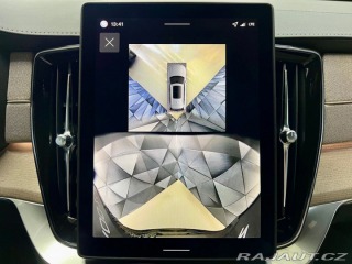 Volvo XC90 B5 AWD PLUS DARK, VZDUCH, 2026