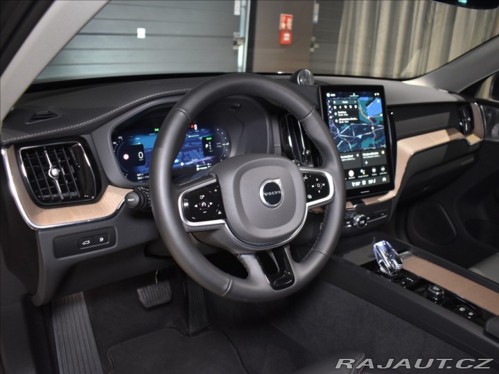 Volvo XC60 2,0 T6 AWD Ultra B&W, 2025