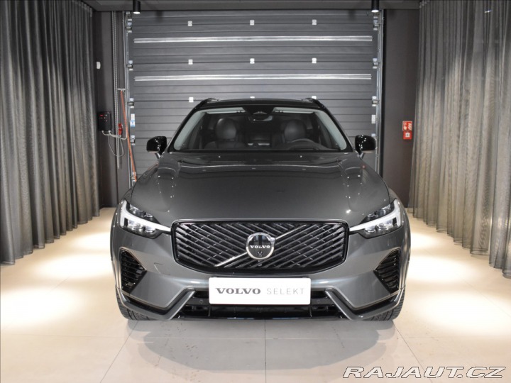 Volvo XC60 2,0 T6 AWD Ultra B&W, 2025