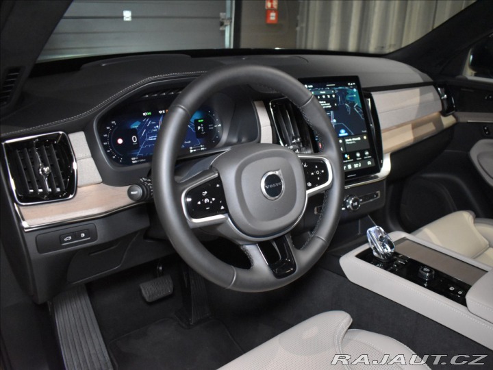 Volvo XC90 2,0 T8 AWD Ultra Vzduch,P 2025