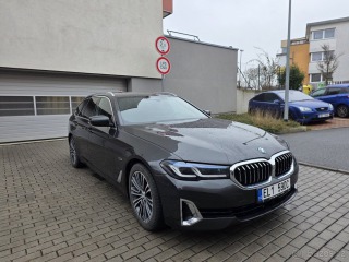 BMW 5 3,0   530e 215 kW | HEAD-