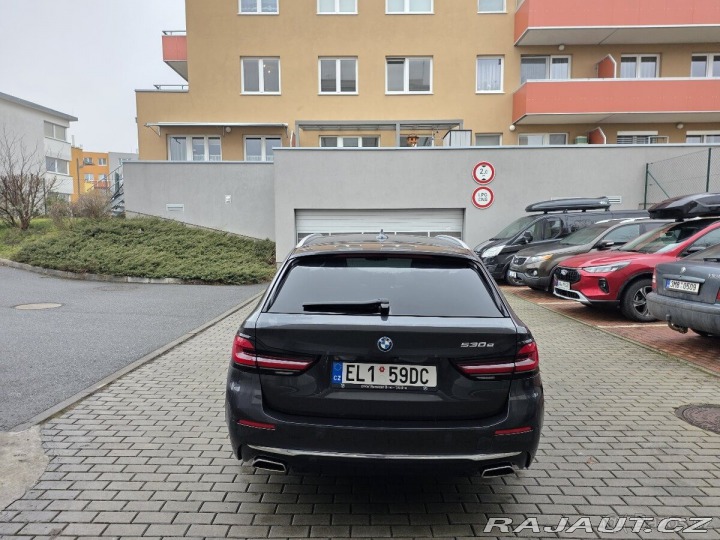 BMW 5 3,0   530e 215 kW | HEAD- 2021