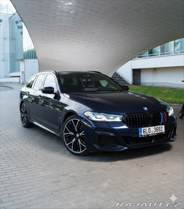BMW 5 3,0   xD, M-SPORT, LASER, 1800