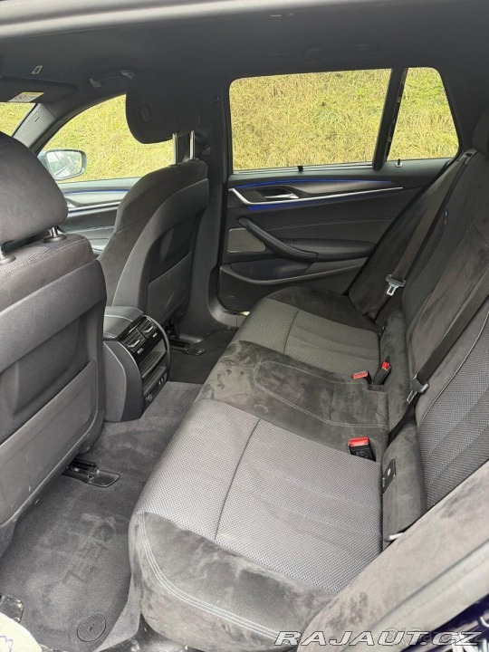 BMW 5 3,0   xD, M-SPORT, LASER, 1800