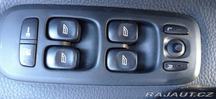 Volvo V70 2,4   D 2007