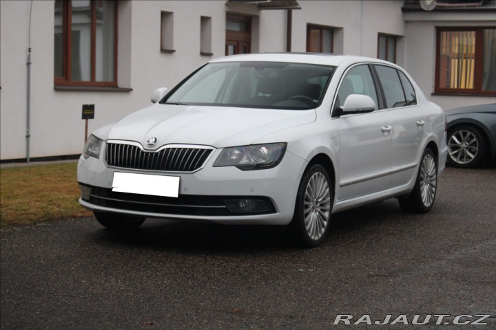 Škoda Superb 2,0   TDi 4x4 Laurin& 2014