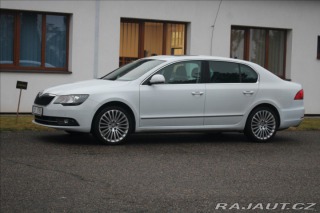 Škoda Superb 2,0   TDi 4x4 Laurin& 2014