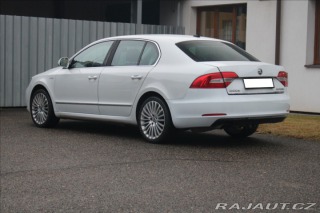 Škoda Superb 2,0   TDi 4x4 Laurin& 2014