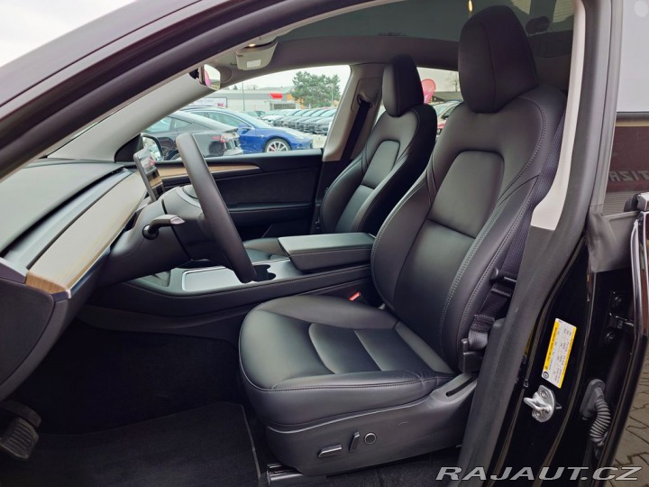 Tesla Model Y Long Range Dual Motor 378 2023