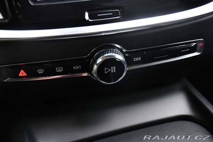 Volvo V60 2.0B4 LED NAV TAŽNÉ 2023